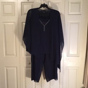 3 piece pant suit. Never worn tags removed